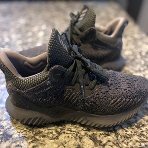 Adidas Alphabounce